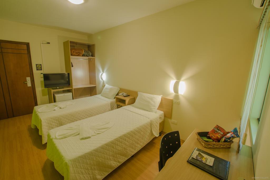 Hotel Dom Thomaz Jaguariaiva Luaran gambar